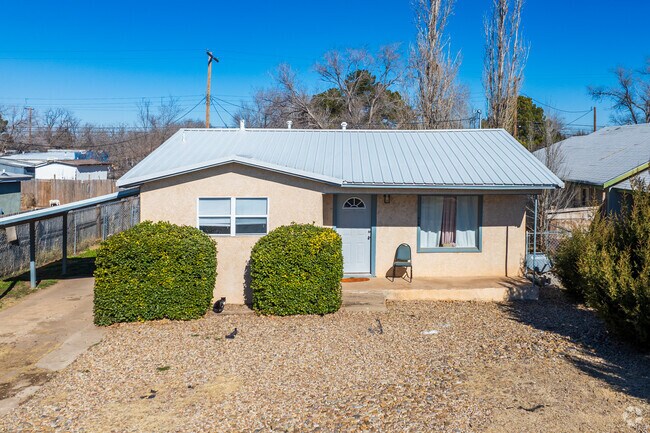 The average sales price is $184,000, significantly lower than the national average of $555K.