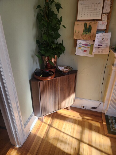 380 Lloyd Ave unit 1, Providence, RI 02906 - photo 1