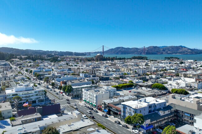 Lombard is a great way to get around San Francisco.