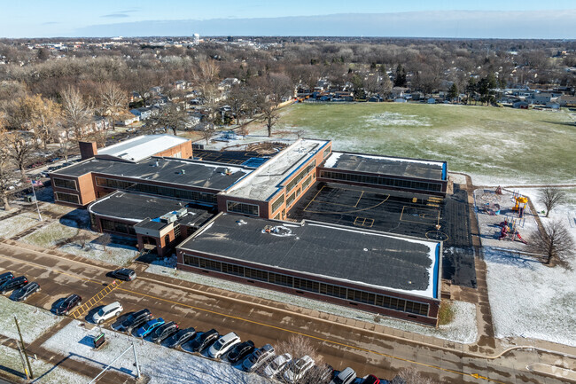 Adams Elementary School