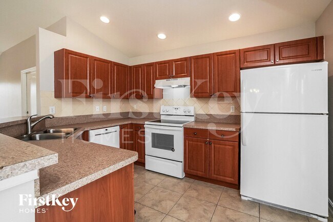 3908 18th St SW, Lehigh Acres, FL 33976 - photo 5