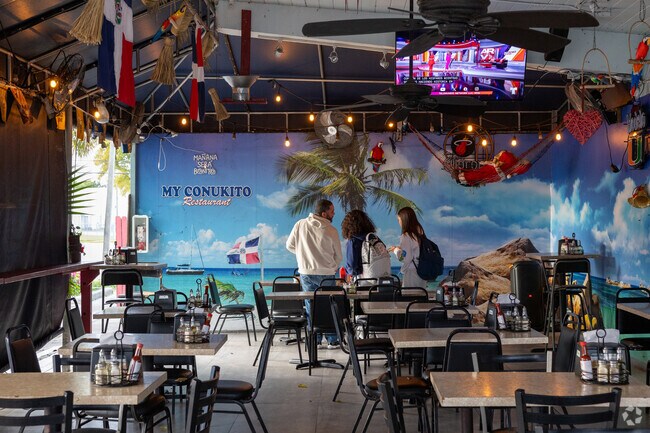 My Conukito Restaurant offers great terrace dining in Pinewood Park.