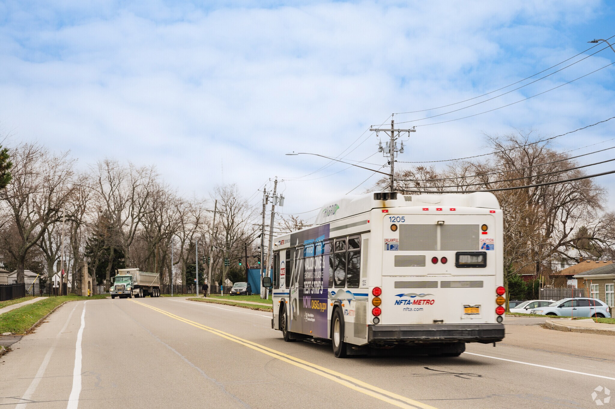 Public transport score of Lackawanna is rated at 27 out of 100.