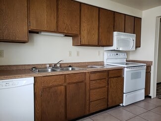 1730 Idaho St, Green River, WY 82935