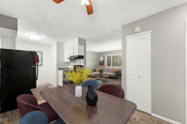 Laredo House Apartments - beautiful and quiet location, Aurora, CO 80011 - photo 6