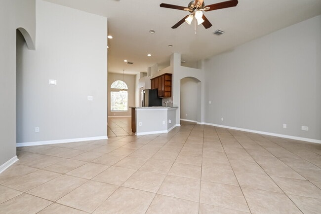 9411 Laurel Ledge Dr, Riverview, FL 33569 - photo 4
