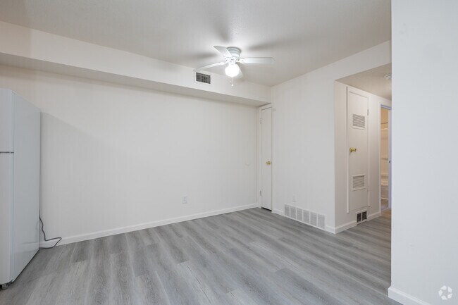 Windham Chase, Saint Louis, MO 63138 - photo 5