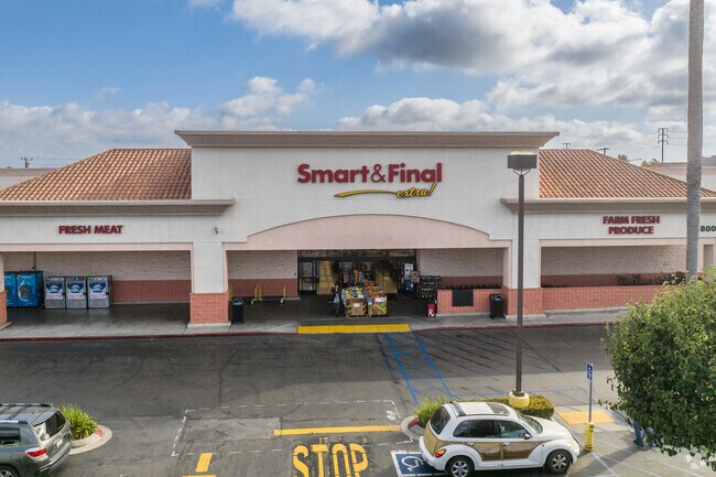 Smart & Final is where locals grab their groceries in the Ventura Hills area.