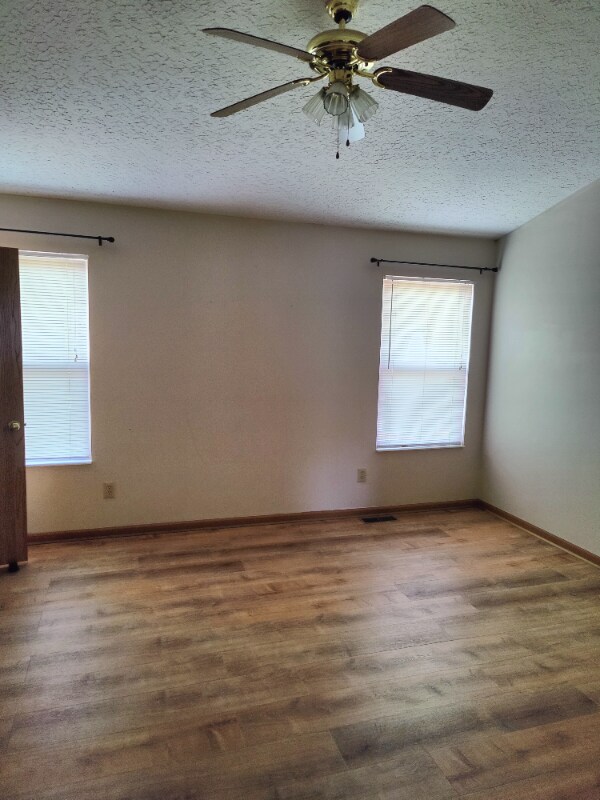 3157 Hines Rd, Columbus, OH 43230 - photo 7