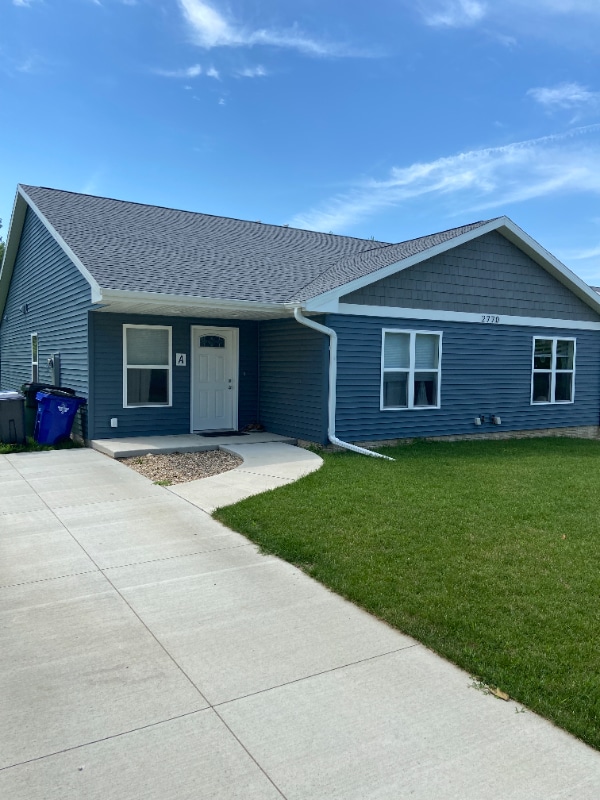 2770 L St SW Unit A, Cedar Rapids, IA 52404
