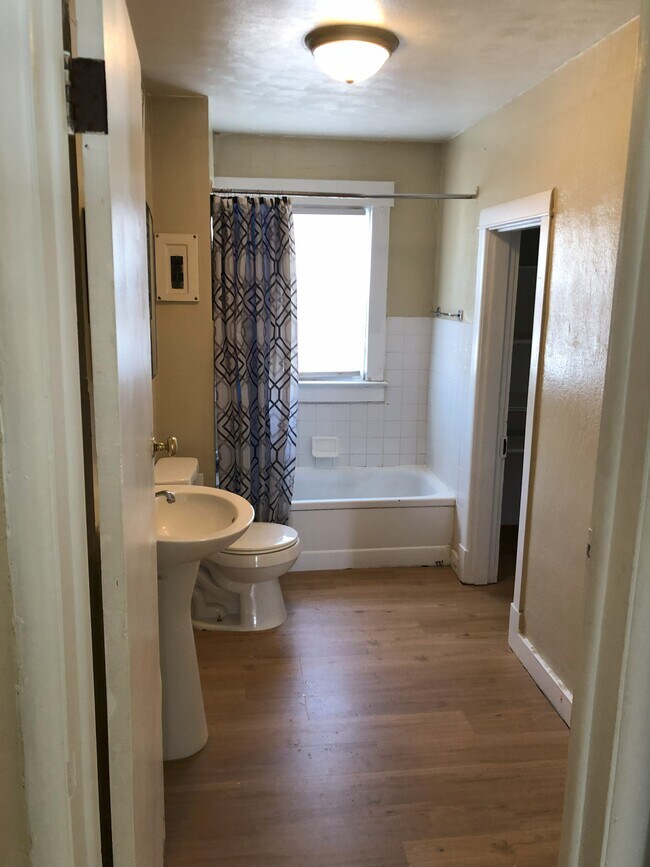 111 Hay Ave unit 113.5 Upper, Brookville, OH 45309 - photo 4