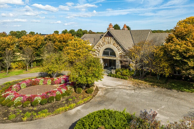 Residents of Yarnallton in Georgetown, KY enjoy well-maintained homes on large ranches.