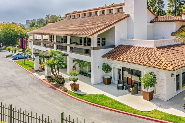 Encinitas Senior Living - 55+ Active Adult Apartments, Encinitas, CA 92024 - photo 6