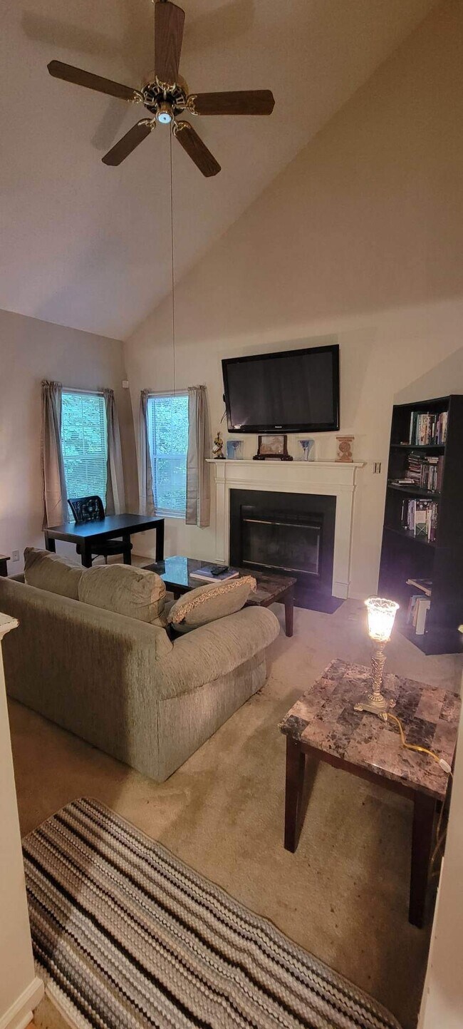 100 Summerglen Ridge, Newport News, VA 23602