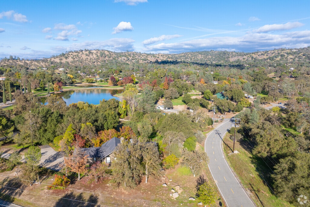 Yosemite Lakes is a rural community home to about 5,000 residents.