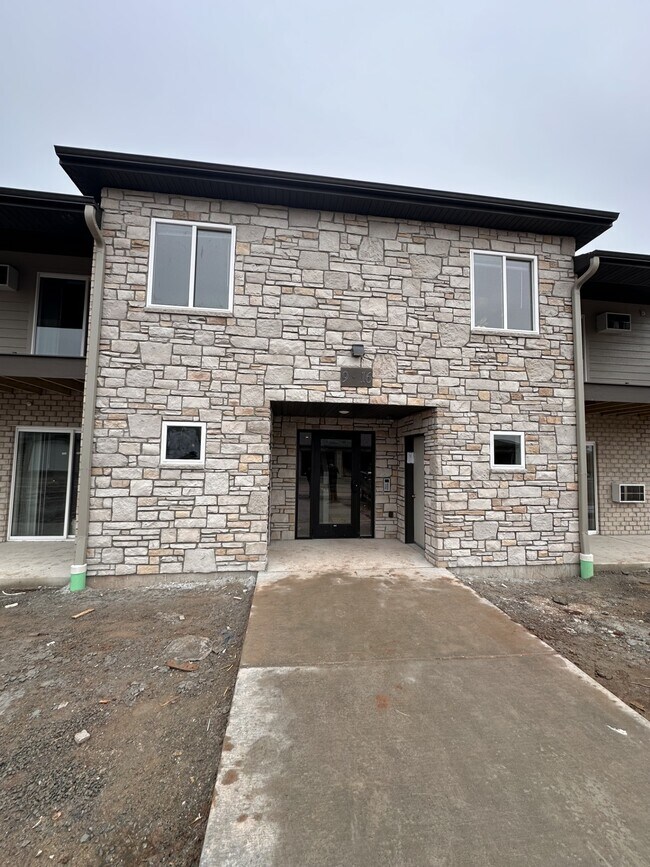 410-414 Willie Mays Cir, De Pere, WI 54115