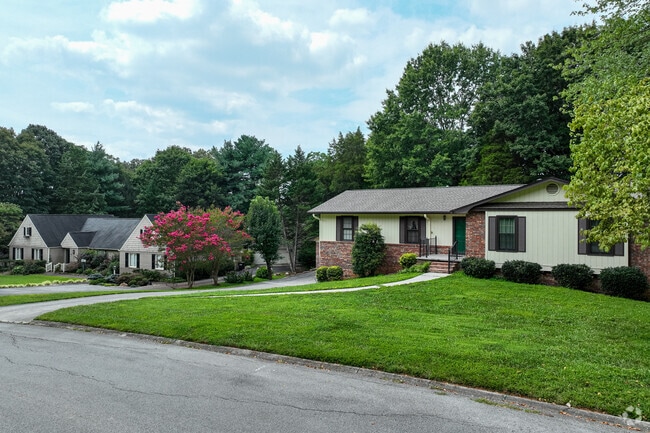 Ranch and craftsman homes dominate the residential landscape in Concord.