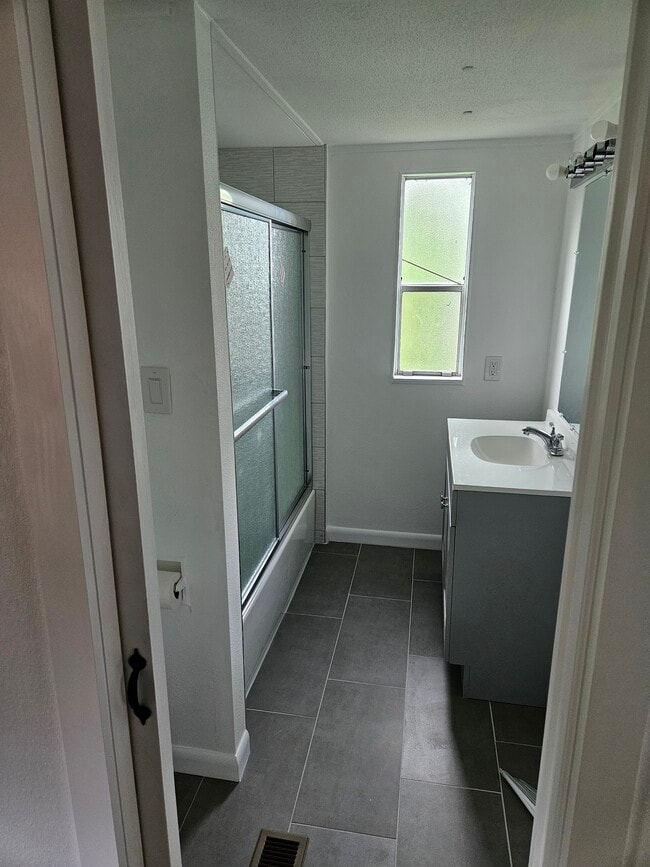 4221 Norcrest Ln, New Port Richey, FL 34652 - photo 5