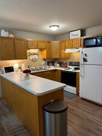 4319 131st St, Lake Hallie, WI 54729