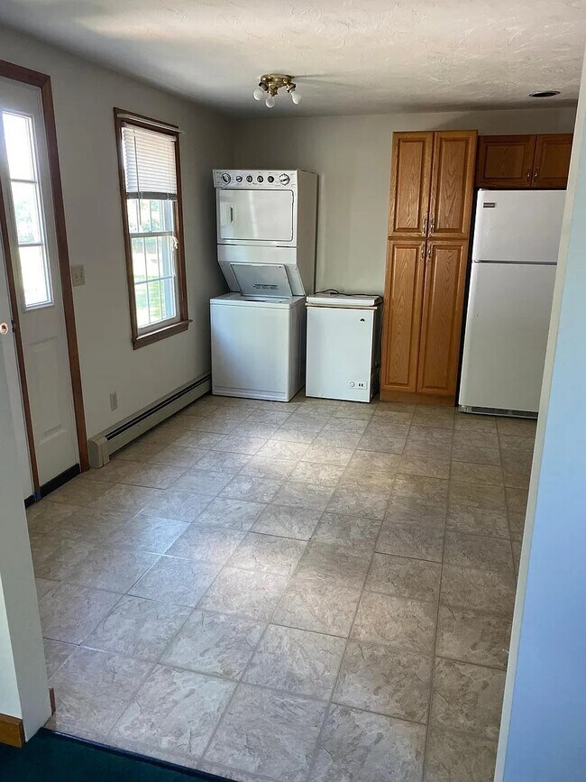 96 Prospect St unit 1, Rockland, MA 02370 - photo 4