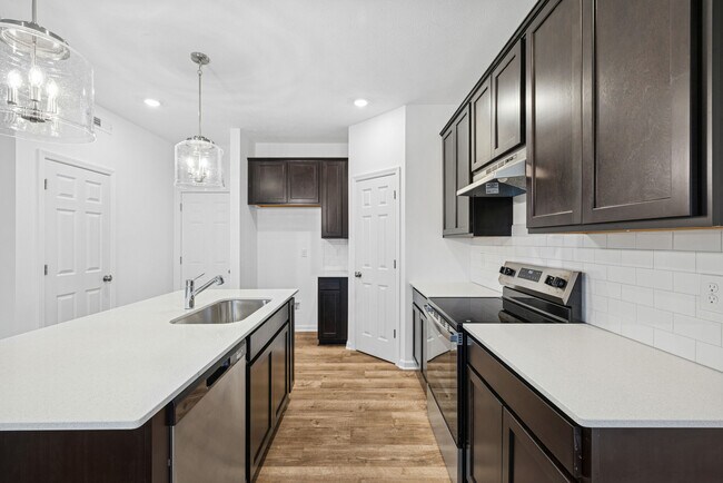 5110 Triple Crown Way, Indianapolis, IN 46237 - photo 6