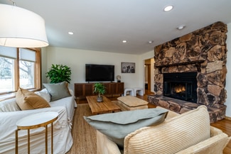 2767 Oakwood Ln, St. Joseph, MI 49085