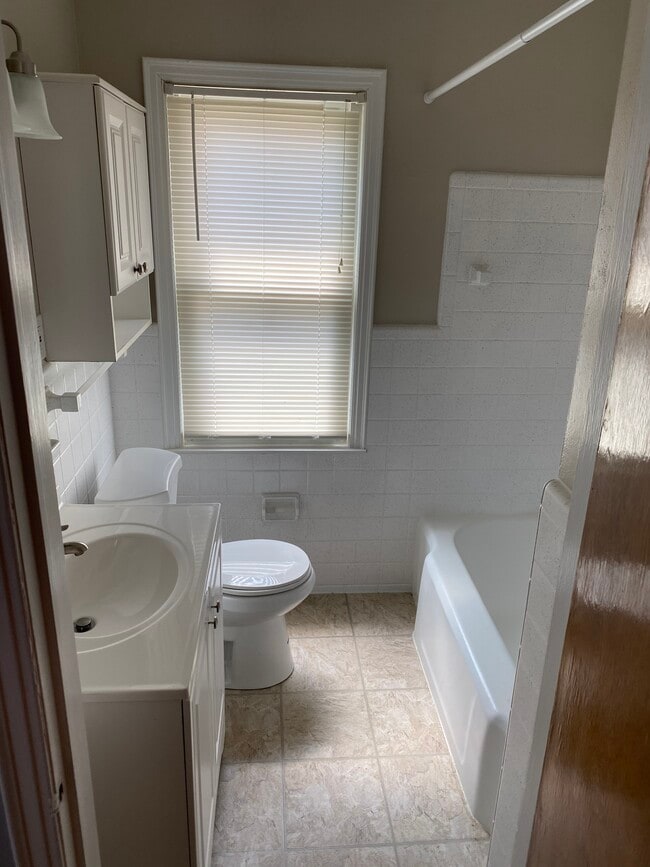 11448 Columbia, Redford, MI 48239 - photo 5