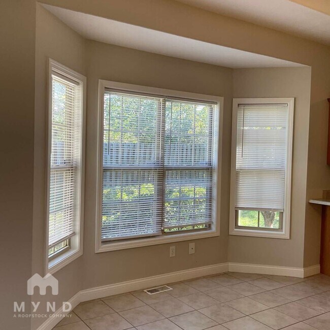 5622 N 11th Ave, Ozark, MO 65721 - photo 6