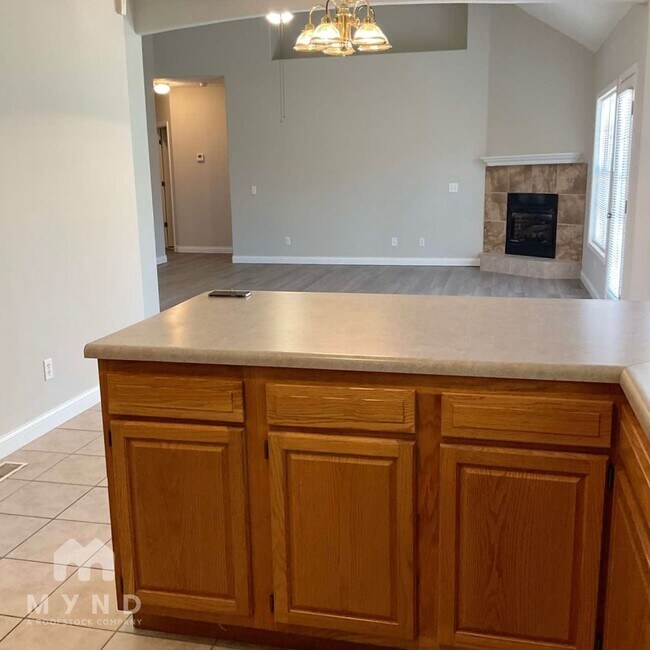 5622 N 11th Ave, Ozark, MO 65721 - photo 5