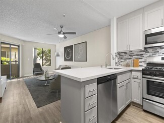 441 W 3rd St, San Pedro, CA 90731