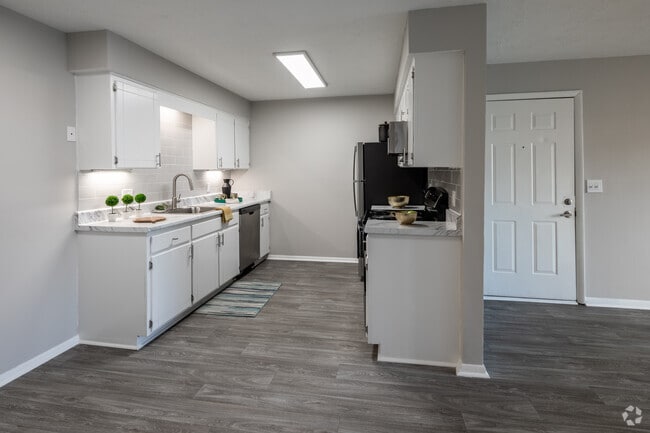 1BR, 1BA - 610SF - The Wembley - Kitchen