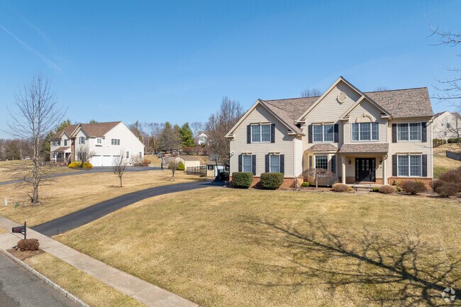 Large, traditional style homes are popular in East Amwell.