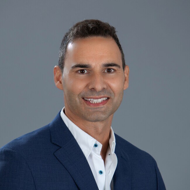 Agent Photo