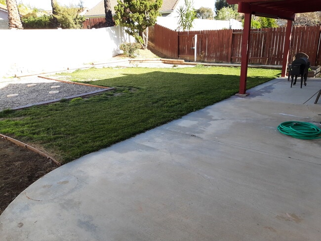 39651 Knollridge Dr, Temecula, CA 92591 - photo 3