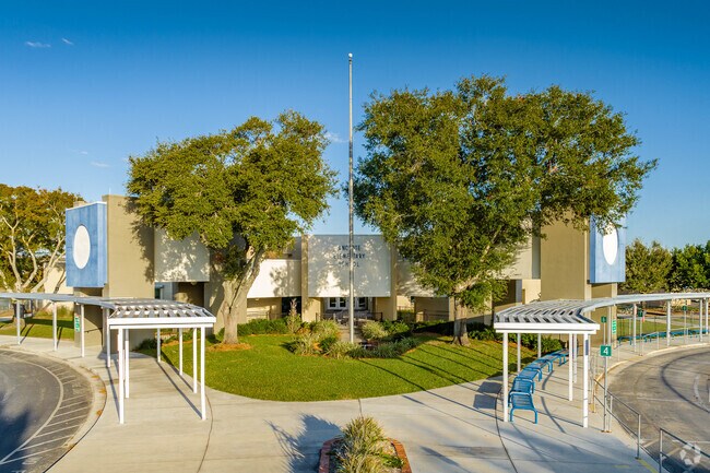 Anclote Elementary has 423 students in grades PK, K-5 with a student-teacher ratio of 15 to 1.