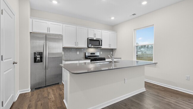 150 Bethel Baptist Rd unit 38476646, Spring Lake, NC 28390 - photo 7