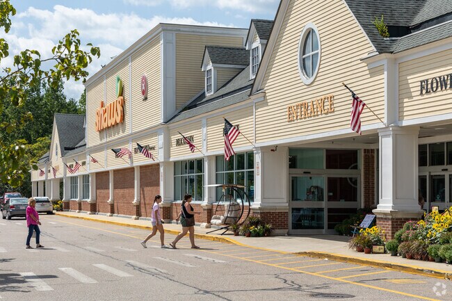 Shop at Shaw's for all your grocery needs near South Carver.