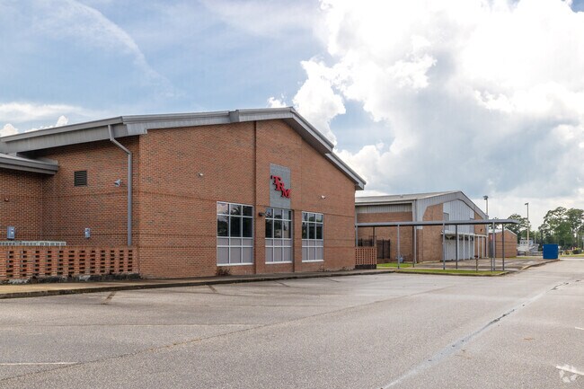 TR Miller High School
