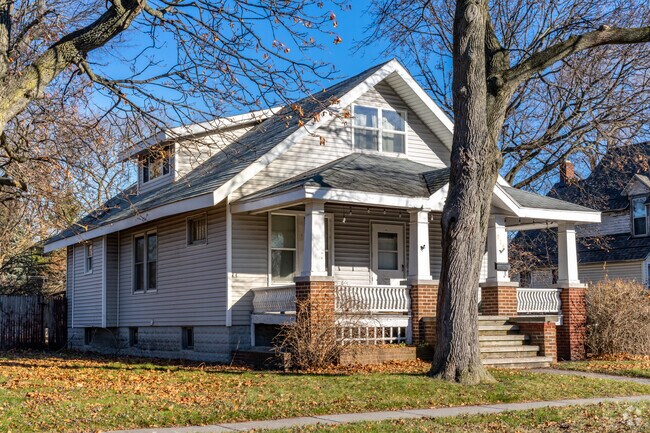 Bungalow style homes in Port Huron are ideal choices for first time homebuyers.
