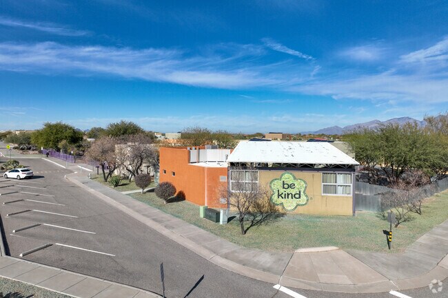 Civano Community K-8 School is served by the Vail School District.