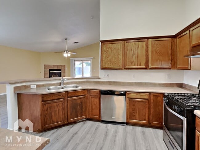 9670 E Mt Baldy Way, Tucson, AZ 85748 - photo 3