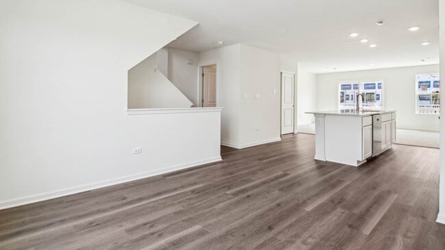 17337 Ulster Dr, Tinley Park, IL 60477 - photo 4