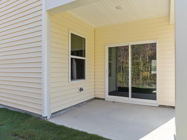 1411 Pond Overlook Dr, Nashville, NC 27856 - photo 5