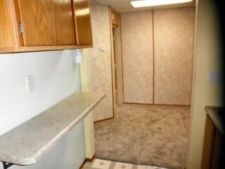 24 Main St S Unit Downtown 3, Hutchinson, MN 55350