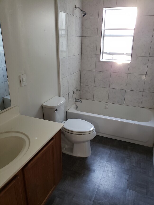 1717 W 20th St Apt 1, Jacksonville, FL 32209 - photo 6