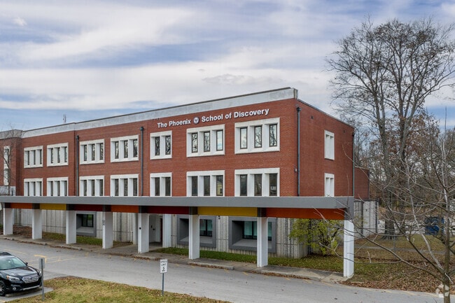 The Phoenix School of Discovery scored a C overall on niche.com.