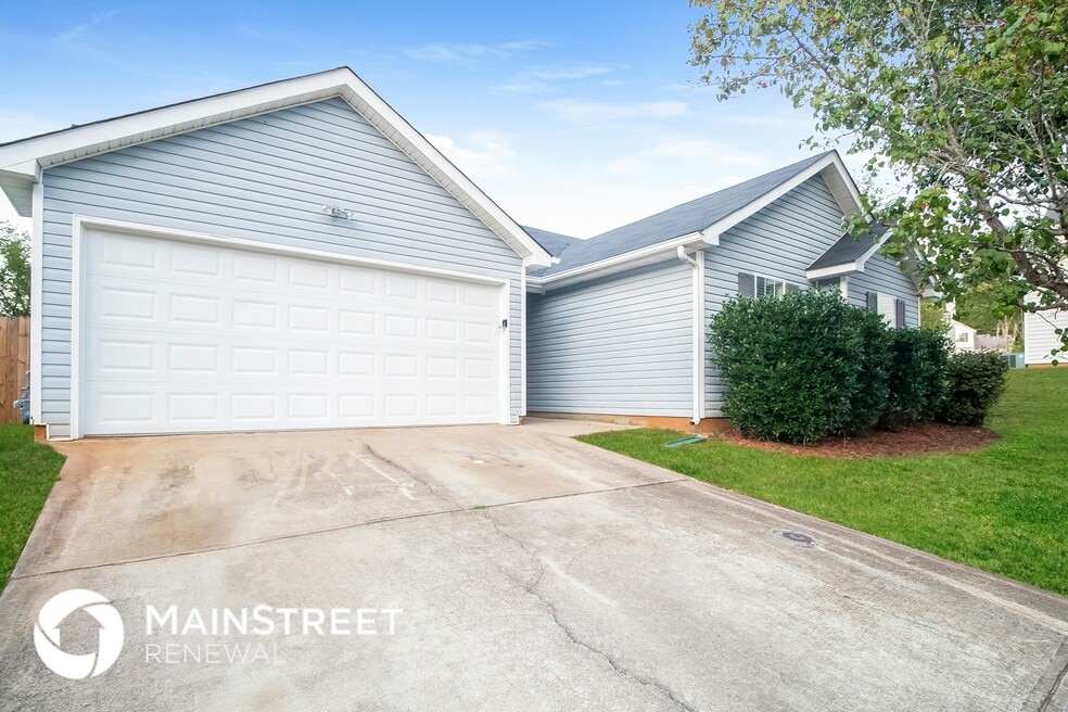 7522 Clear Creek Approach, Lithonia, GA 30058 - photo 1