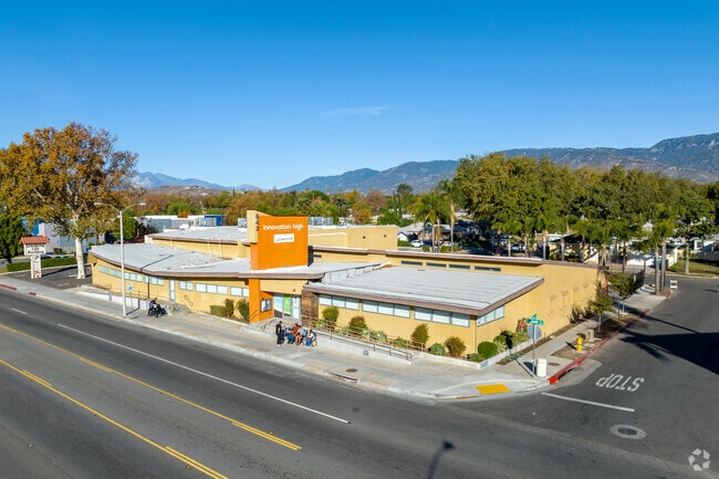 Your kids will enjoy learning in the inspiring atmosphere of Alta Vista Innovation High School.