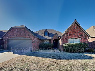 4662 S 203rd Ave E, Broken Arrow, OK 74014