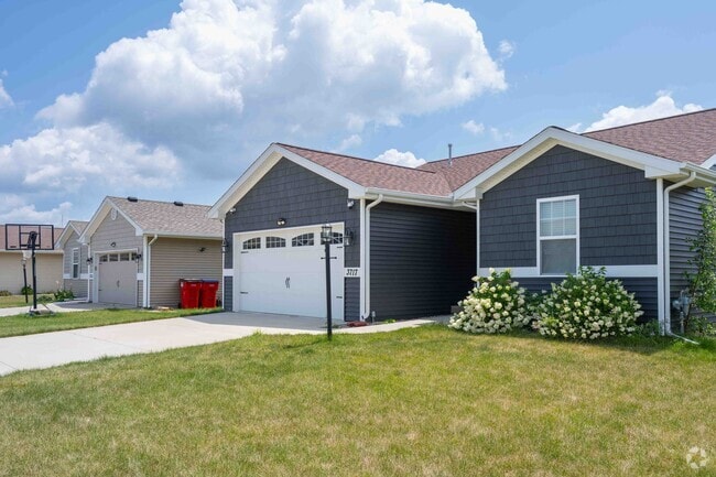 There are many beautiful homes in the quiet Parkland Ridge area.